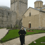 Acordam importanţă cam mare unor lucruri materiale…