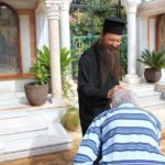 În 2006, la întoarcerea din Ierusalim, Cuviosul mirosea a mir