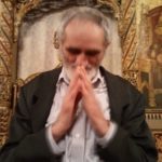 „O să îl găsiţi dragă, lăsaţi-l să doarmă!” Cuviosul Gherontie in Biserica