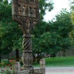 „Cuvioasa înjură de cele sfinte şi fumează! Şi s-a îndepărtat de Bunul Dumnezeu!”