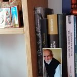 Joaca cu Bătrânul: „Cine-i prietenul meu adevărat vine acum la mine!” sau cum m-a vindecat Cuviosul de Covid-19